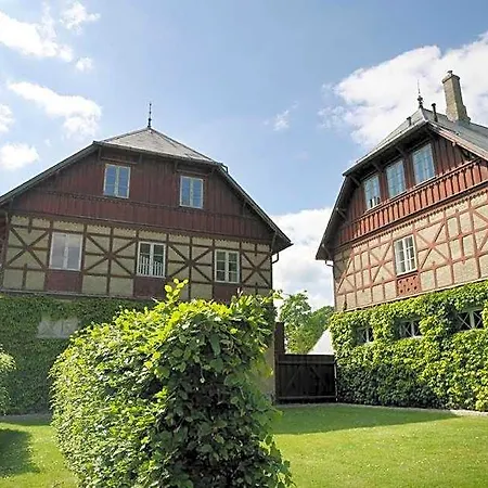 Hotell Bernstorff Castle 3*