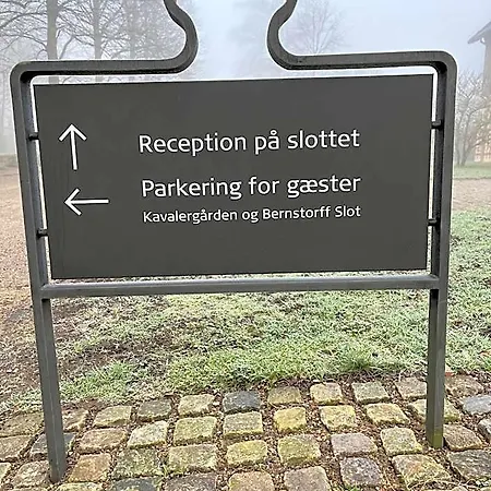 Bernstorff Castle Hotell 3*