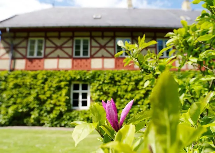 Hotel Bernstorff Castle 3*