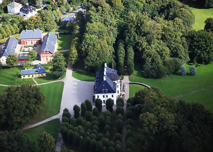 Hotel Bernstorff Castle