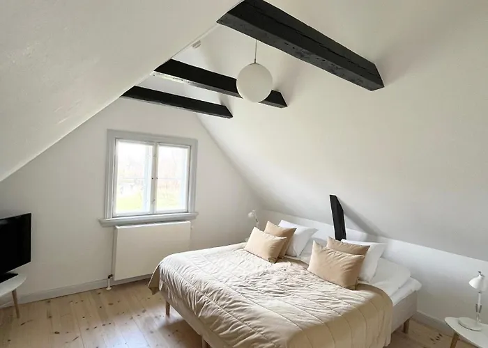 ホテル Bernstorff Castle 3*